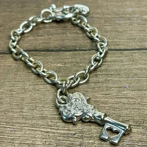 Rebelle Goth Key Thick Chain Bracelet